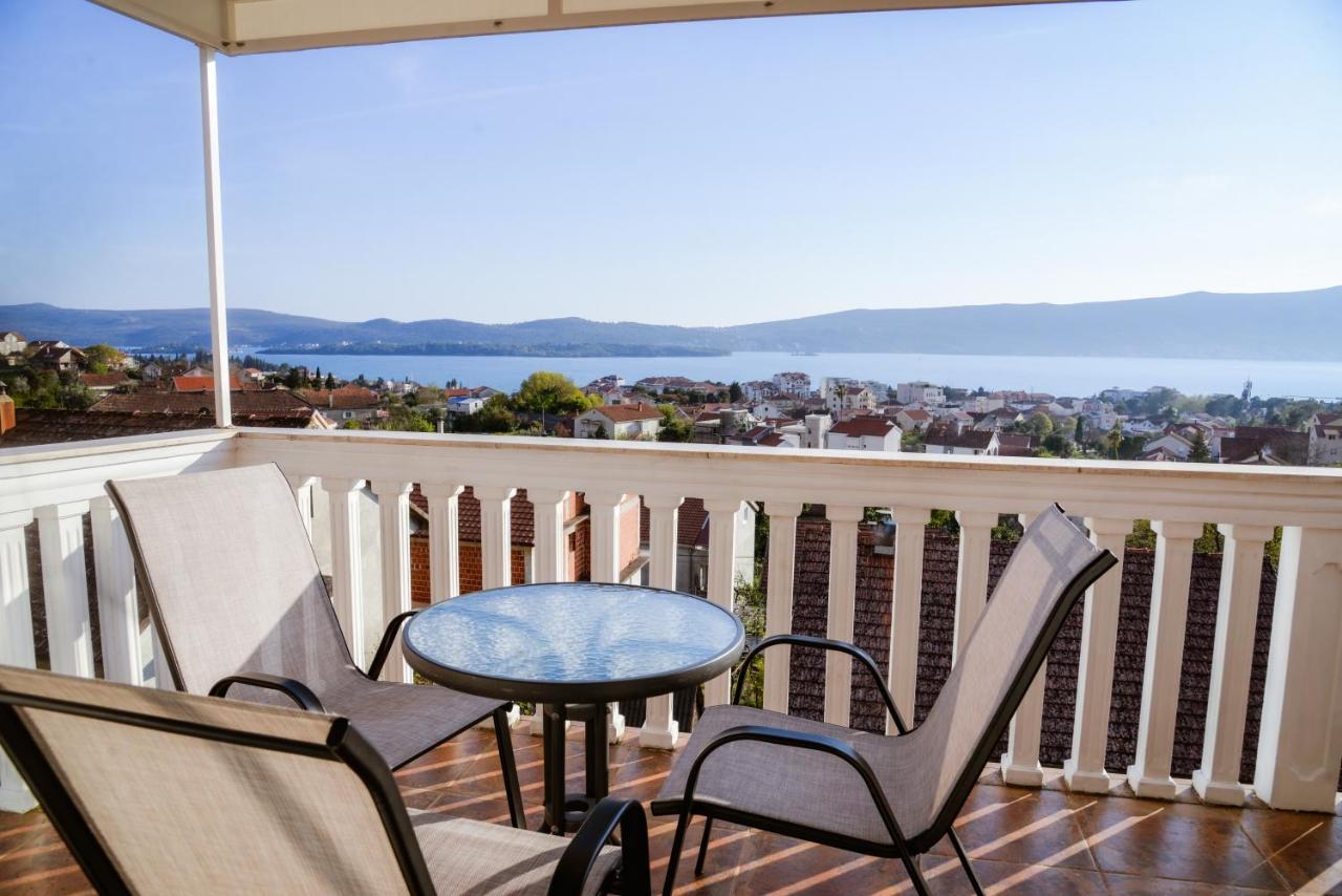 Iker Apartments Tivat Exterior foto