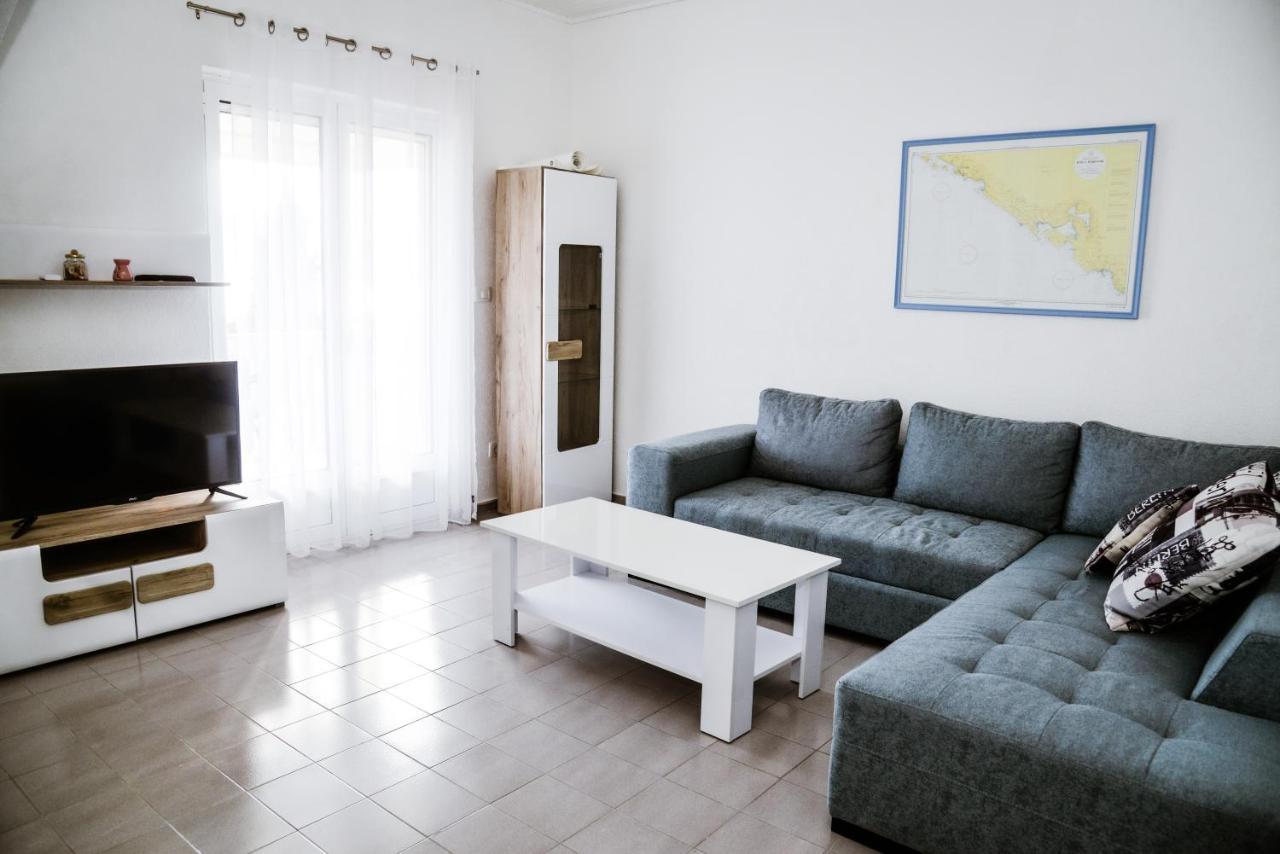 Iker Apartments Tivat Exterior foto